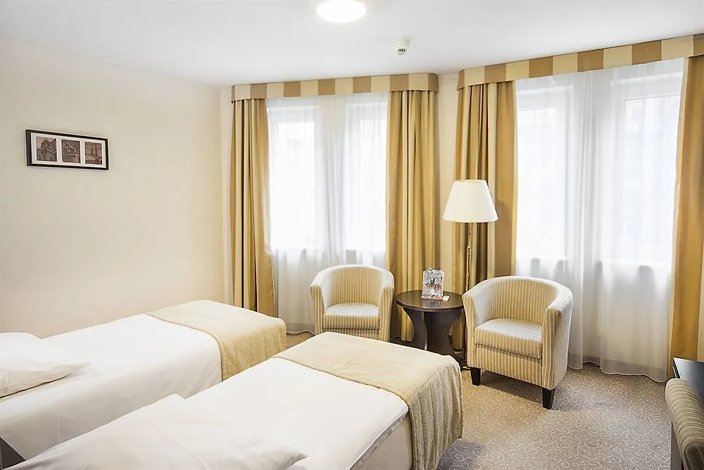 Qubus Hotel ורוצלב 4*,